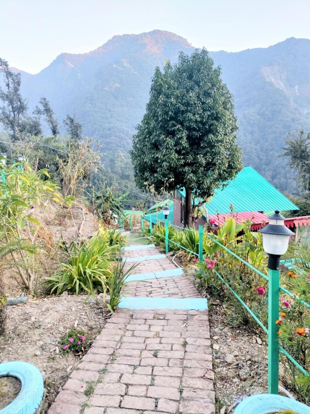 Valley View Camps &Cottages Nature Heights ไนนิตาล ภายนอก รูปภาพ